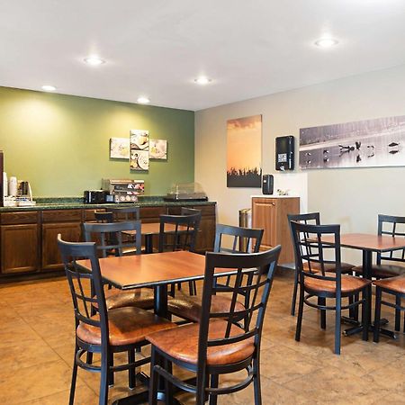 Surestay Plus Hotel By Best Western Bettendorf Bagian luar foto