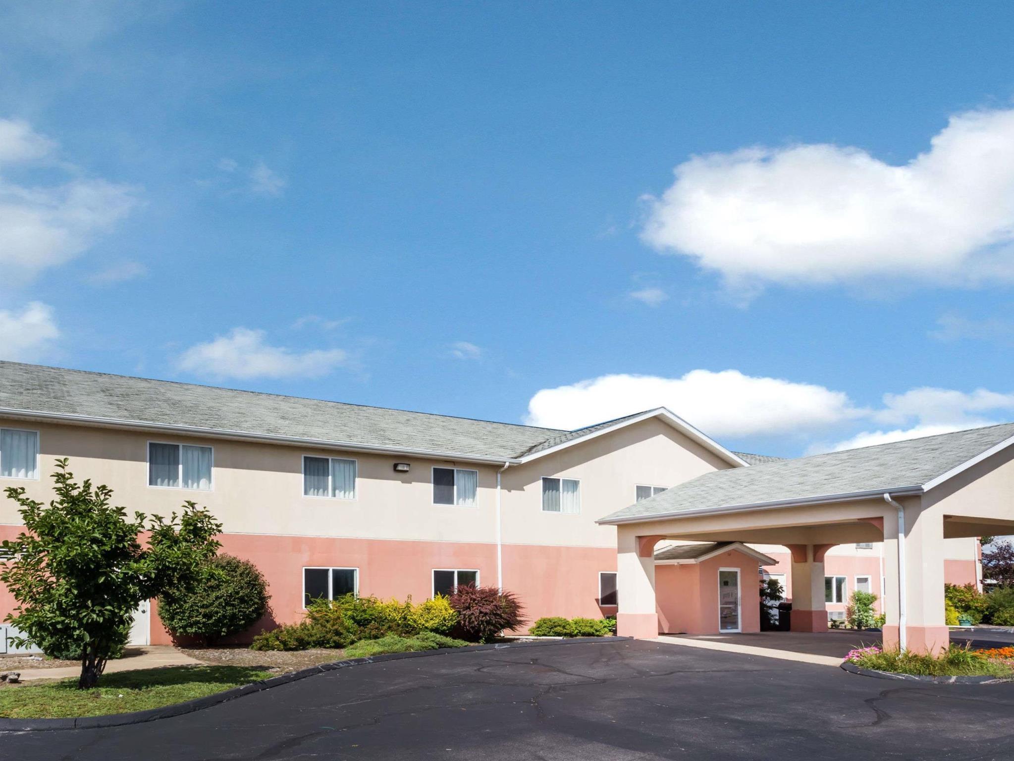 Surestay Plus Hotel By Best Western Bettendorf Bagian luar foto