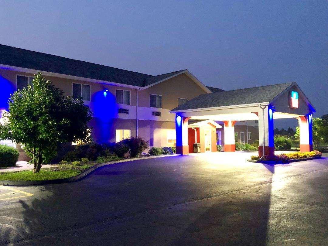 Surestay Plus Hotel By Best Western Bettendorf Bagian luar foto