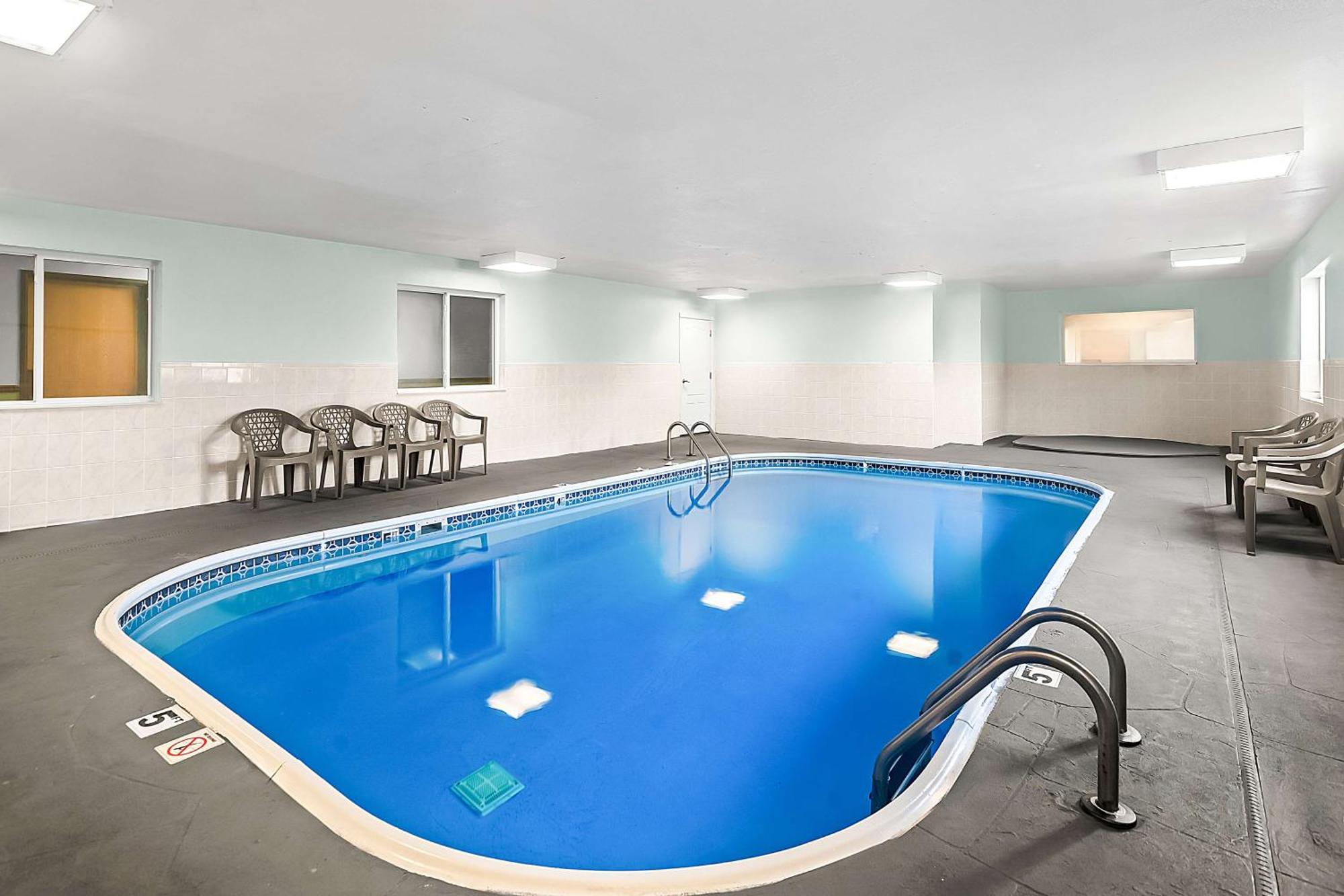 Surestay Plus Hotel By Best Western Bettendorf Bagian luar foto