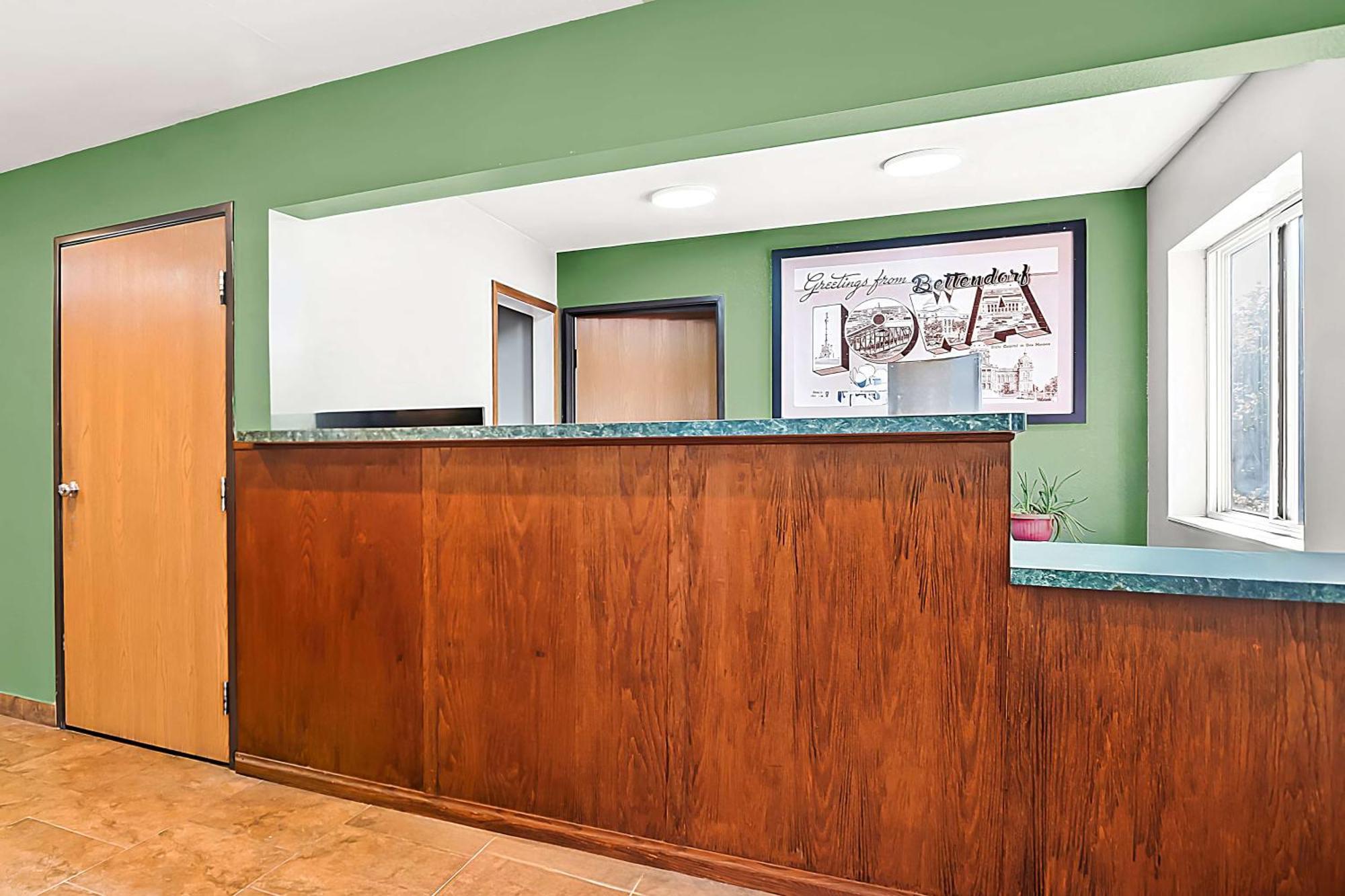 Surestay Plus Hotel By Best Western Bettendorf Bagian luar foto